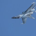 Два российских Су-35 преследовали американский разведывательный самолет над Средиземным морем