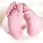 Хірурги врятували дитину, народжену з серцем поза тілом