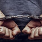 Сицилійський скандал: пенсіонер вистрілив в сусідів з арбалета