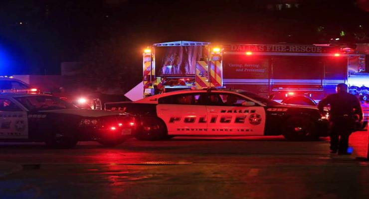 в Далласі в торговому центрі поранений чоловік