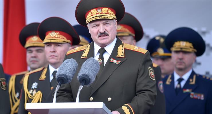 Лукашенко избавляется от конкурентов