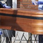 Французские таможенники изъяли наркотики, спрятанные в гробах в поддельном катафалке