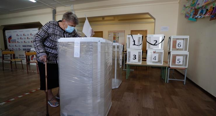 за п'ять днів в референдумі взяли участь 49 649 010 росіян