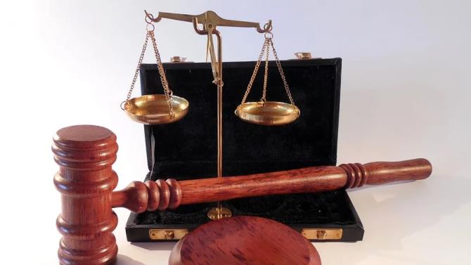 почався суд над членами уряду через коронавірусну кризу