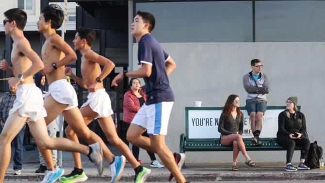 пьяный водитель сбил марафонцев