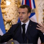 Макрон потребовал восстановления собора Нотр-Дам в соответствии с его первоначальным обликом Макрон потребовал восстановления собора Нотр-Дам в соответствии с его первоначальным обликом