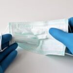 8 мільйонів французів отримають безкоштовні маски