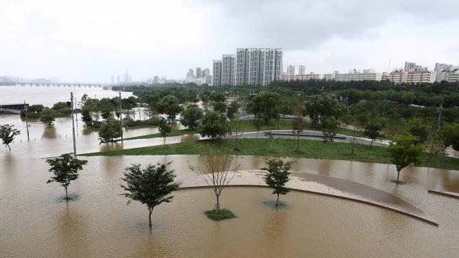 мусонні дощі викликали повінь
