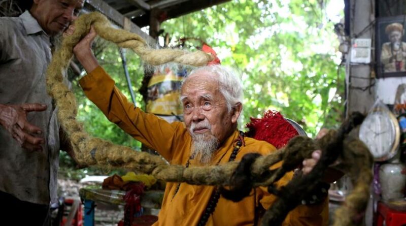 в'єтнамець відростив волосся довжиною 5 метрів