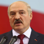 Лукашенко наградил за безупречную службу более 300 полицейских