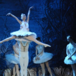 30 танцоров Мариинского театра заразились COVID-19 30 танцоров Мариинского театра заразились COVID-19