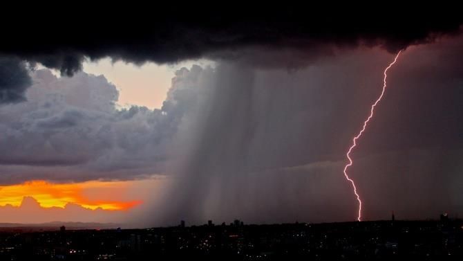 из-за урагана погиб человек