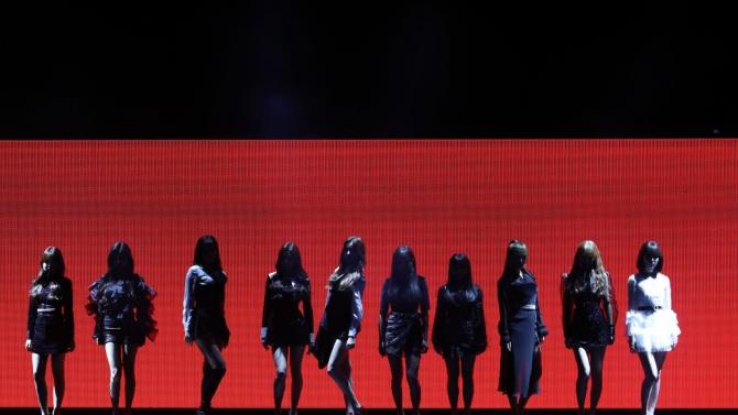 слухи о гареме Ким Чен Ына