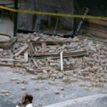 Десять людей загинули при обваленні будівлі в Індії