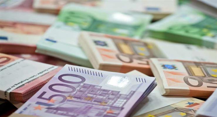 в підвалі знайдено валізу з грошима