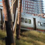 Зіткнення поїзда і автобуса - загинули 20 людей