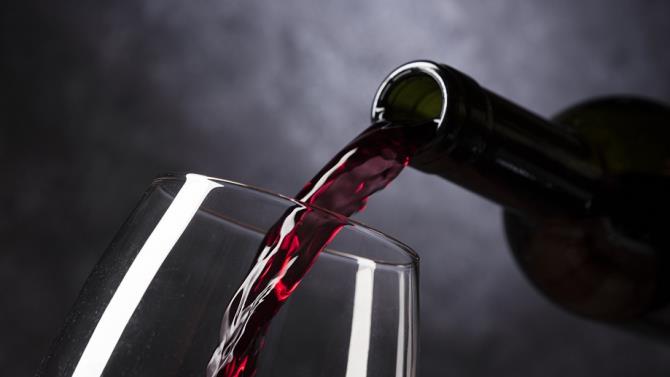 шахраї підробляли дороге італійське вино