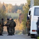 Солдат застрелив трьох людей на військовому аеродромі в Росії Солдат застрелив трьох людей на військовому аеродромі в Росії