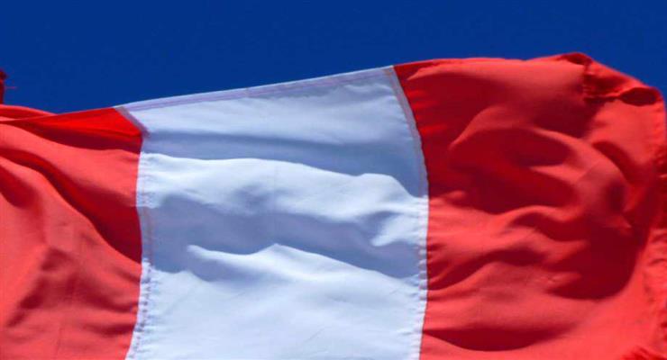 Конгресс Перу снял с должности президента