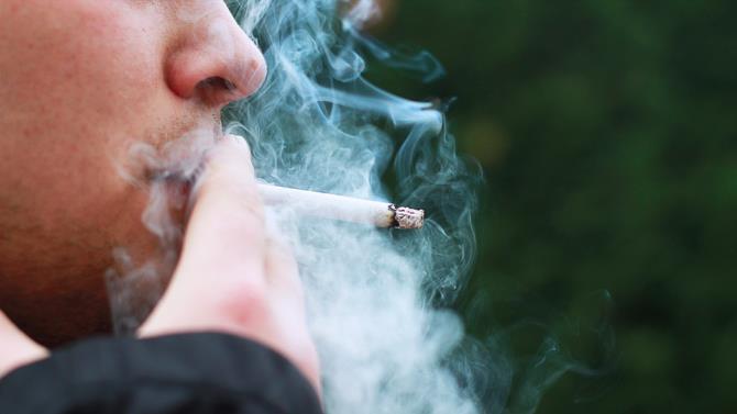 заборона на куріння на відкритому повітрі