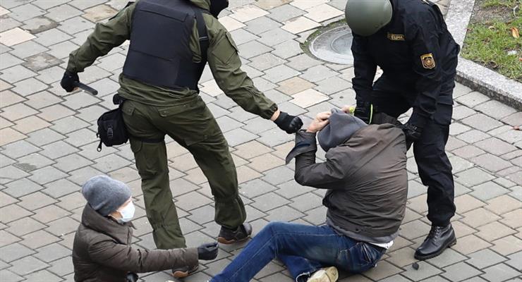 помощь жертвам протестов