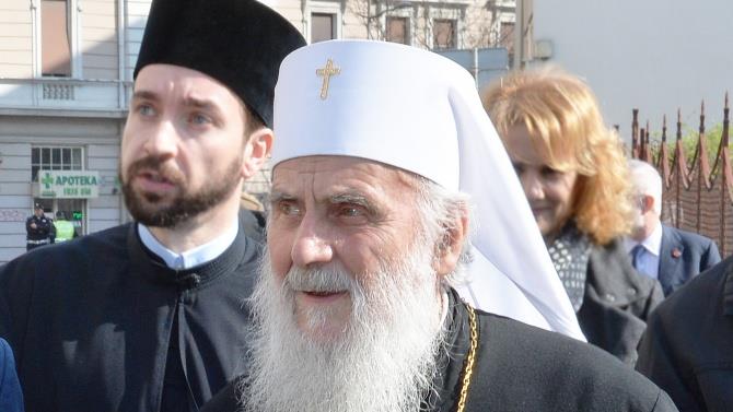 сербський патріарх Іриней перебуває на примусовому диханні