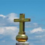 Інцидент в храмі в Греції через коронавірус, постраждали поліцейські Інцидент в храмі в Греції через коронавірус, постраждали поліцейські