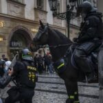 Протесты в Праге против ограничительных мер по COVID-19 Протесты в Праге против ограничительных мер по COVID-19