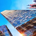 Молодой человек покорил 144-метровый небоскреб для поднятия рождественского настроения Молодой человек покорил 144-метровый небоскреб для поднятия рождественского настроения