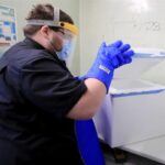ВОЗ против обязательной вакцинации, но за социальную дистанцию