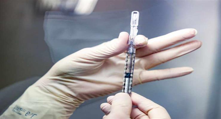 тринадцять італійських лікарів виступили проти вакцинації