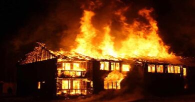 В результаті пожежі згоріли 4 школи ЮНІСЕФ в таборі біженців підпалив шкіл ЮНІСЕФ