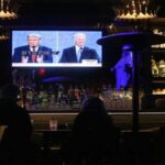 Коронавирус: Трамп снимает запрет на въезд иностранцев в США, Байден готовится к восстановлению