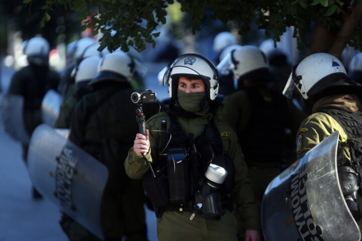 полиция во время протестов