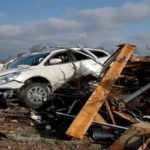 Торнадо нанес серьезный ущерб Измиру, в результате чего пострадали 16 человек Торнадо нанес серьезный ущерб Измиру, в результате чего пострадали 16 человек