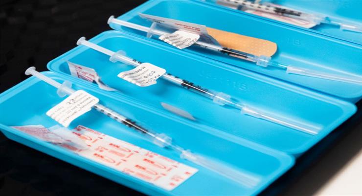 новая вакцина в России