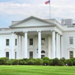 Премьер-министр Японии станет первым гостем Байдена в Белом доме