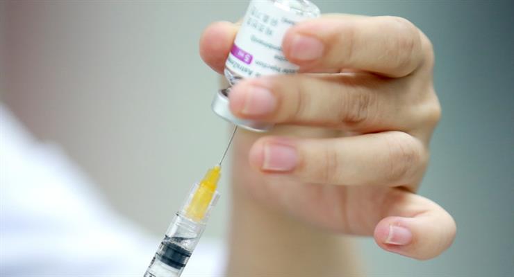 , эффективность вакцины AstraZeneca под вопросом