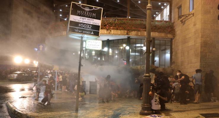 столкновения между израильской полицией и протестующими