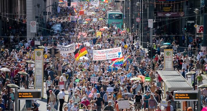 протесты в Берлине