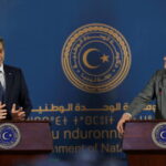 Греція і Лівія «зарили сокиру» ворожнечі Греція і Лівія «зарили сокиру» ворожнечі