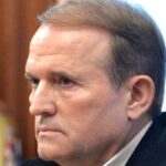 Украина выдвинула обвинение в измене куму Путина Украина выдвинула обвинение в измене куму Путина