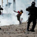 Сотни людей пострадали в ходе новых акций протеста в Колумбии Сотни людей пострадали в ходе новых акций протеста в Колумбии