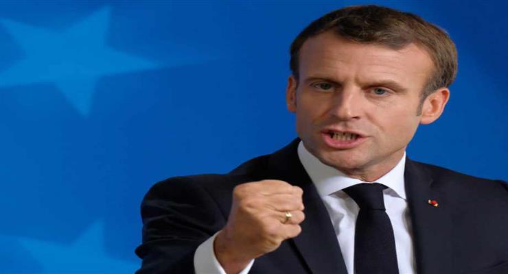 Макрон вакцинирован