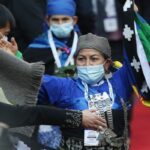 Женщина из числа коренного населения избрана президентом Чили Женщина из числа коренного населения избрана президентом Чили