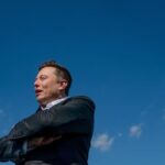 Ілон Маск впевнений, що висадить людей на Місяць до 2024 року