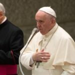 Папа Франциск призвал всех сделать прививки, это забота друг о друге Папа Франциск призвал всех сделать прививки, это забота друг о друге