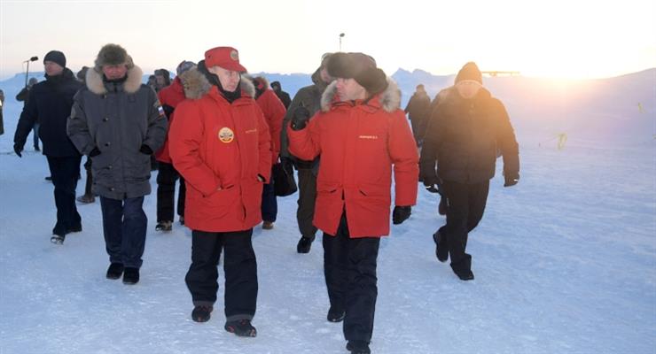 США, Великобритания, Норвегия и Финляндия наблюдают за учениями России в Арктике