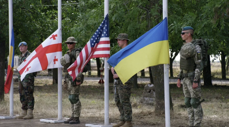 Украина проводит военные учения с США и странами НАТО