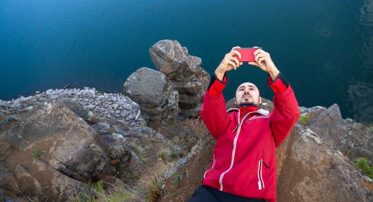 Каждая неделя попыток сделать селфи стоит жизни одному человеку в мире